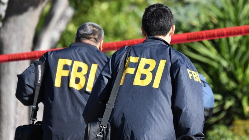 FBI, Evine Baskın Düzenlediği Ünlü YouTuber’ın Tüm Eşyalarına El Koydu