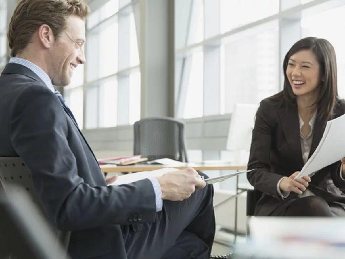 Yalnızca Lisans Diploması Gerektiren Ancak 10 Yıl İçinde Yok Olması Muhtemel 12 Meslek