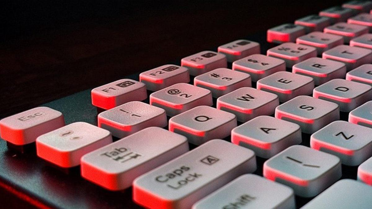 10 Parmak Klavye Kullanmak İçin 10 İşe Yarar İpucu