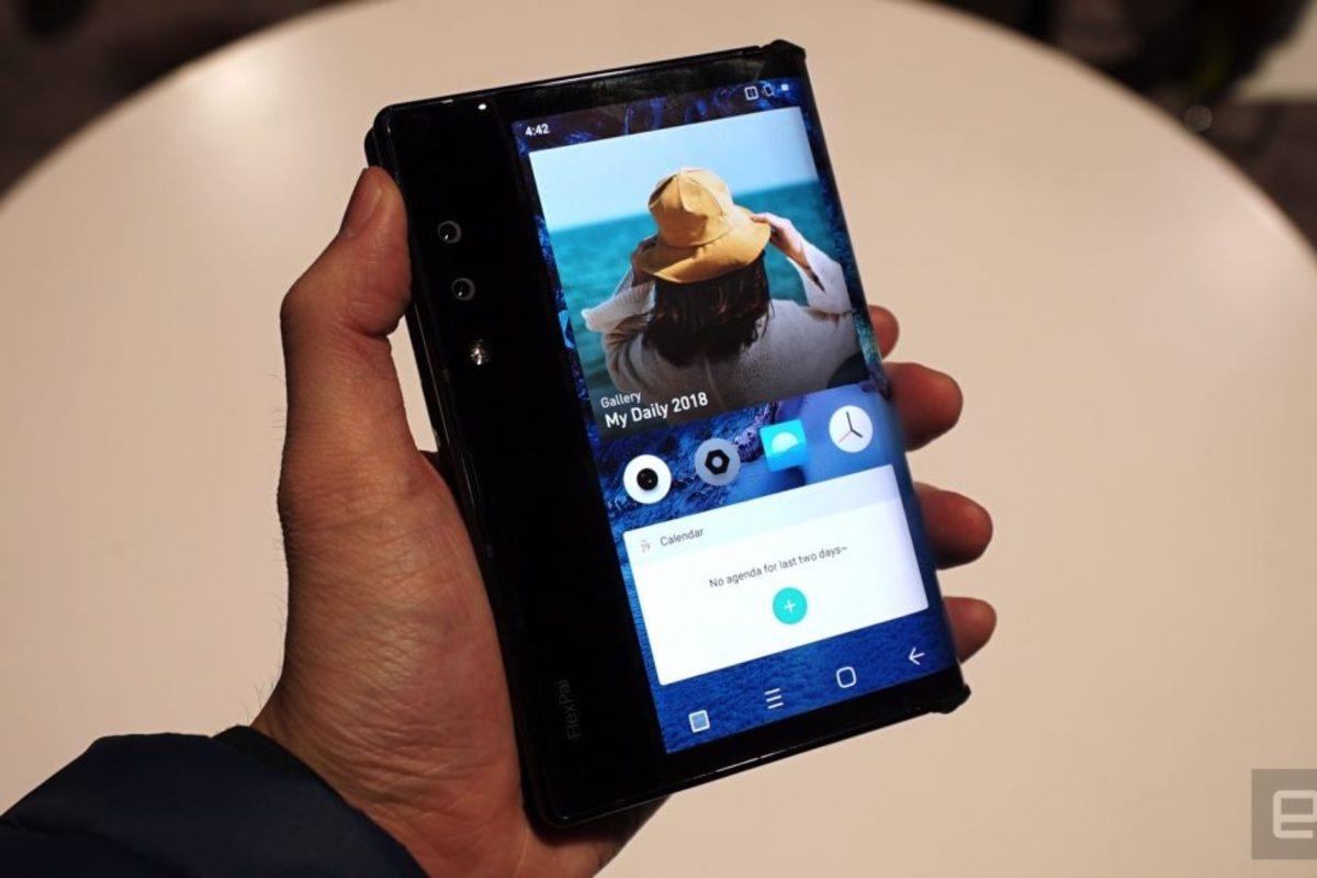 Dünyanın ’Gerçekten’ Katlanabilen İlk Telefonu: Karşınızda Royole FlexPai