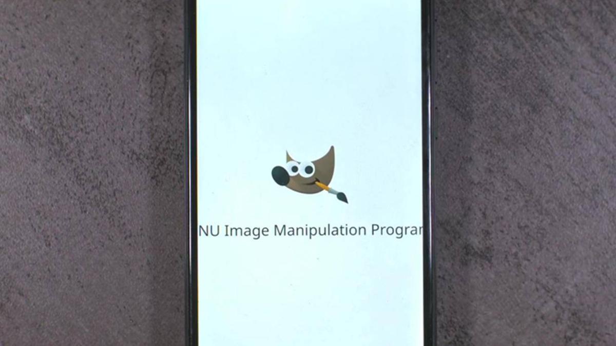 Linux Tabanlı Bu Akıllı Telefonda, Masaüstü Uygulamalar Çalıştırılabiliyor (Video)