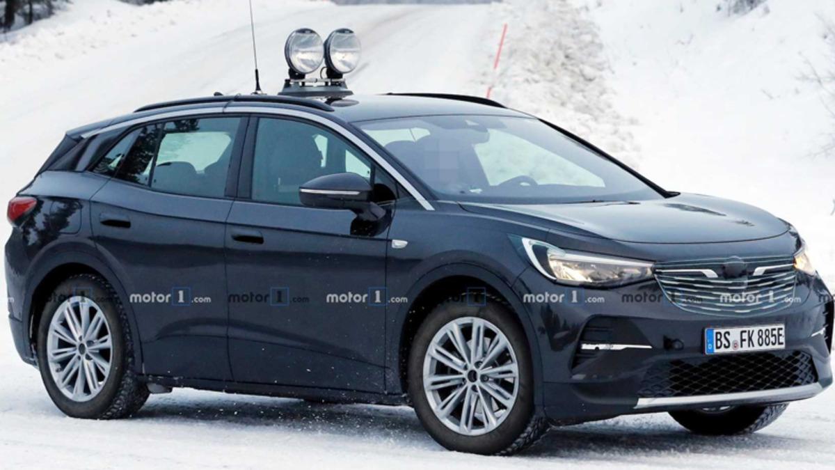 Volkswagen, Yeni Elektrikli Modeli ID.4’ü ’Gizlemek’ İçin İlginç Bir Yöntem Kullandı