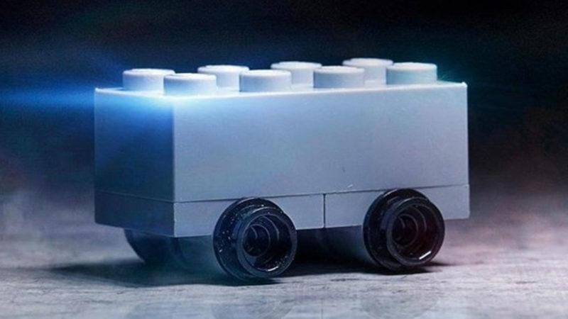 LEGO, Tesla Cybertruck’ın Kırılan ’Kırılmaz Camlarını’ Tiye Aldı