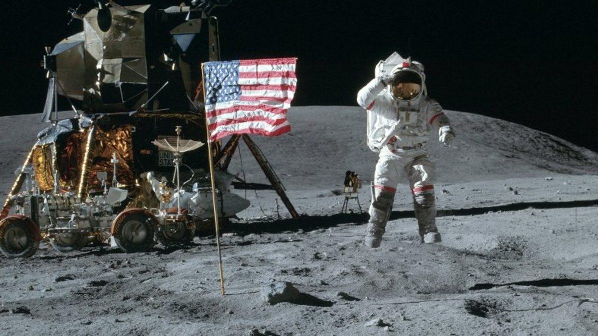 Ay’a Ayak Basan İlk İnsan Neil Armstrong ve Ekibinin Anıtkabir Ziyareti