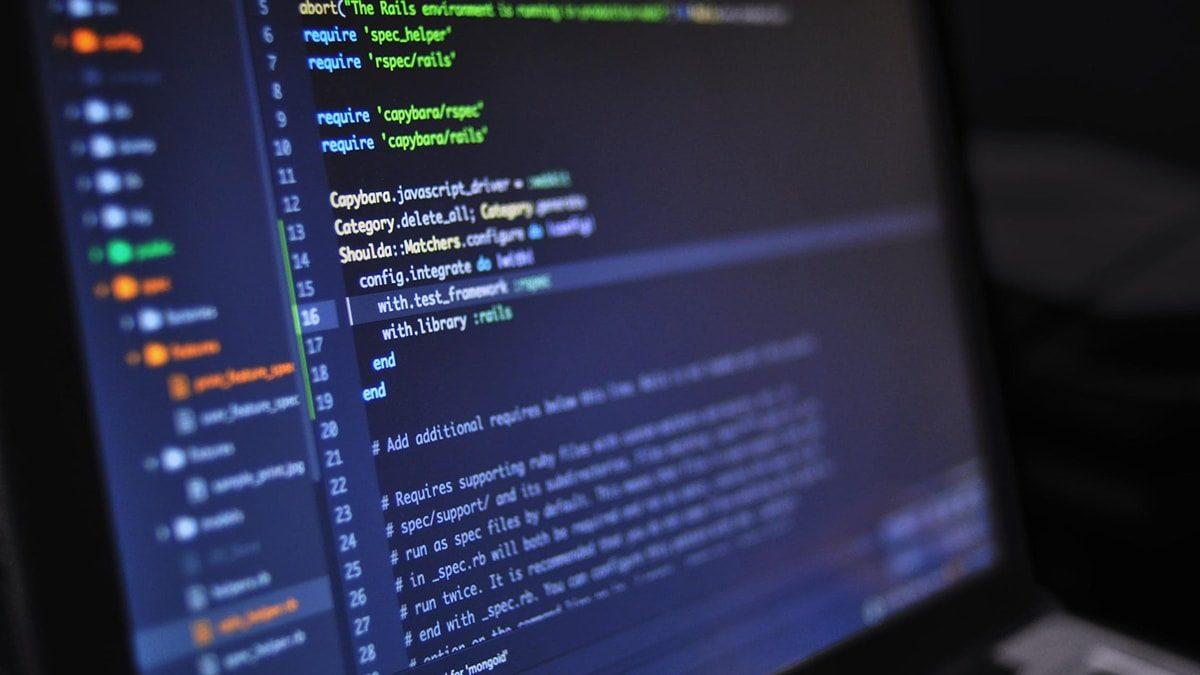Apple’ın Swift Programlama Dili Nedir, Neler Yapılabilir?