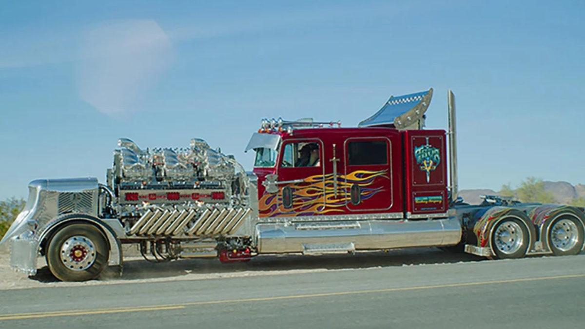 Optimus Prime’ın ’Keşke Buna Dönüşseydim’ Diyeceği Kamyon 12 Milyon Dolara Satıldı