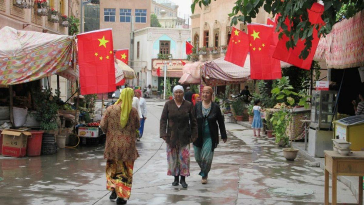 TikTok ve Huawei’nin Uygur Türklerine Karşı Çin Hükümeti ile Çalıştığını Gösteren Rapor