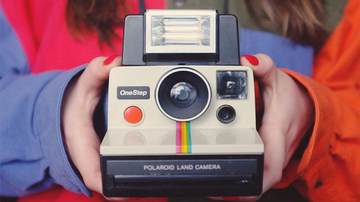 Polaroid Fotoğraf Makineleri Görüntüyü Kağıda Nasıl Basıyor?