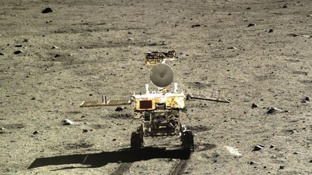 Çin, Ay’ın Karanlık Yüzüne Böyle İndi (Videolu)
