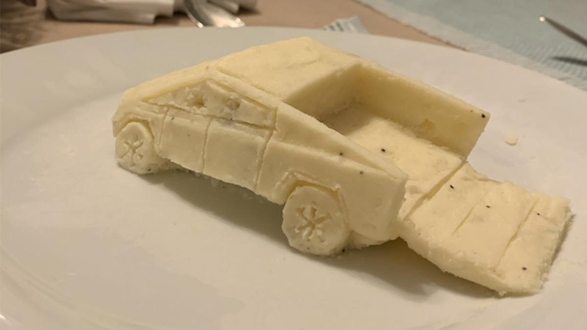 Patates Püresinden Yapılmış Tesla Cybertruck, Twitter’da Viral Oldu