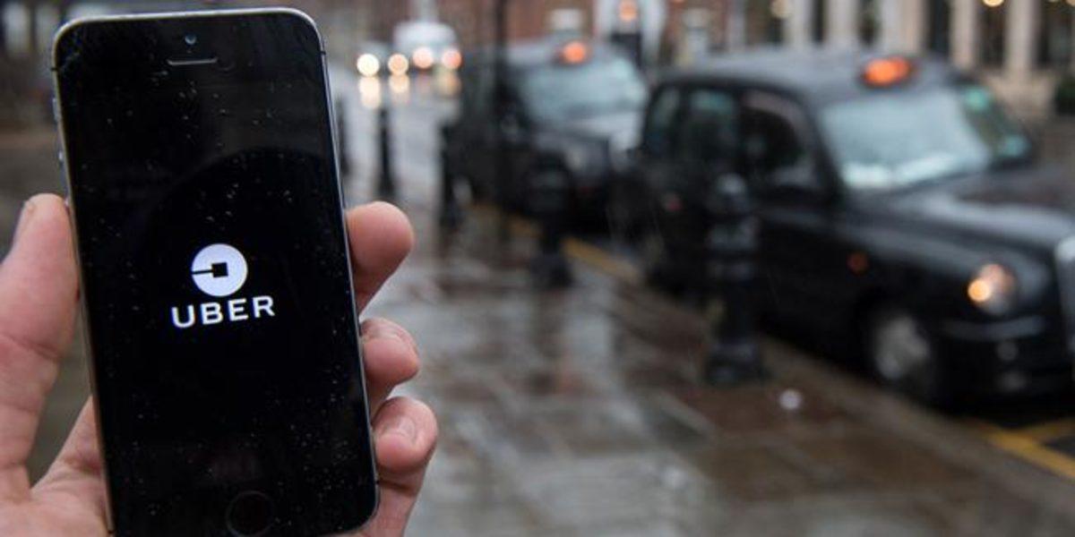 İstanbul’da Binlerce UBER Aracı Otoparklarda Çürüyor