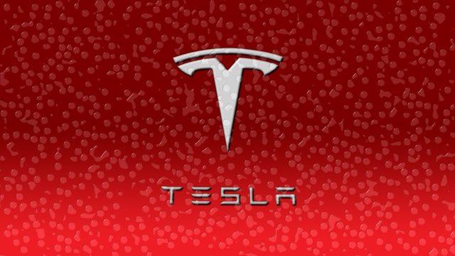 Tesla, Araç Yazılımını Hackleyebilene Ödül Olarak Model 3 Verecek