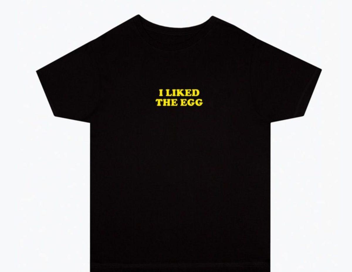 Instagram’ın Beğeni Rekortmeni Yumurtanın Tişörtleri Satılmaya Başlandı