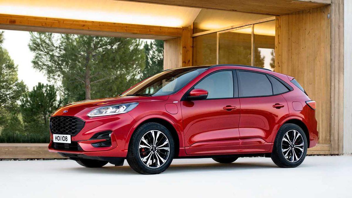 Yeni Ford Kuga Fiyatı, Özellikleri ve Yorumları