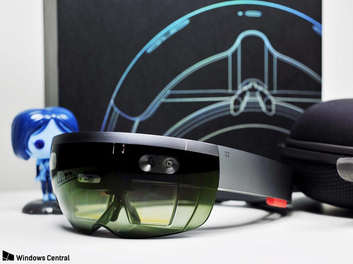 Microsoft, HoloLens 2’yi Gelecek Ay Tanıtmaya Hazırlanıyor