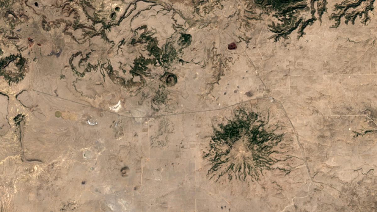 Dünyada Bulunan Dağların ve Volkanların Uzaydan Çekilmiş 35 Muhteşem Fotoğrafı