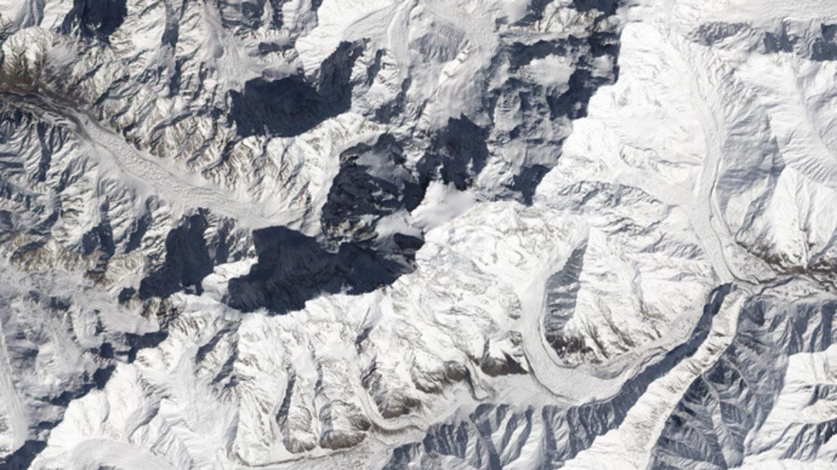 Dünyada Bulunan Dağların ve Volkanların Uzaydan Çekilmiş 35 Muhteşem Fotoğrafı