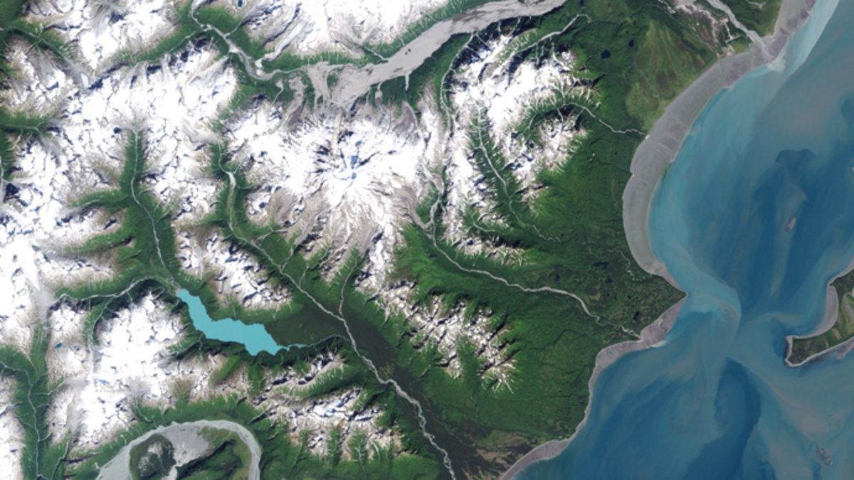 Dünyada Bulunan Dağların ve Volkanların Uzaydan Çekilmiş 35 Muhteşem Fotoğrafı