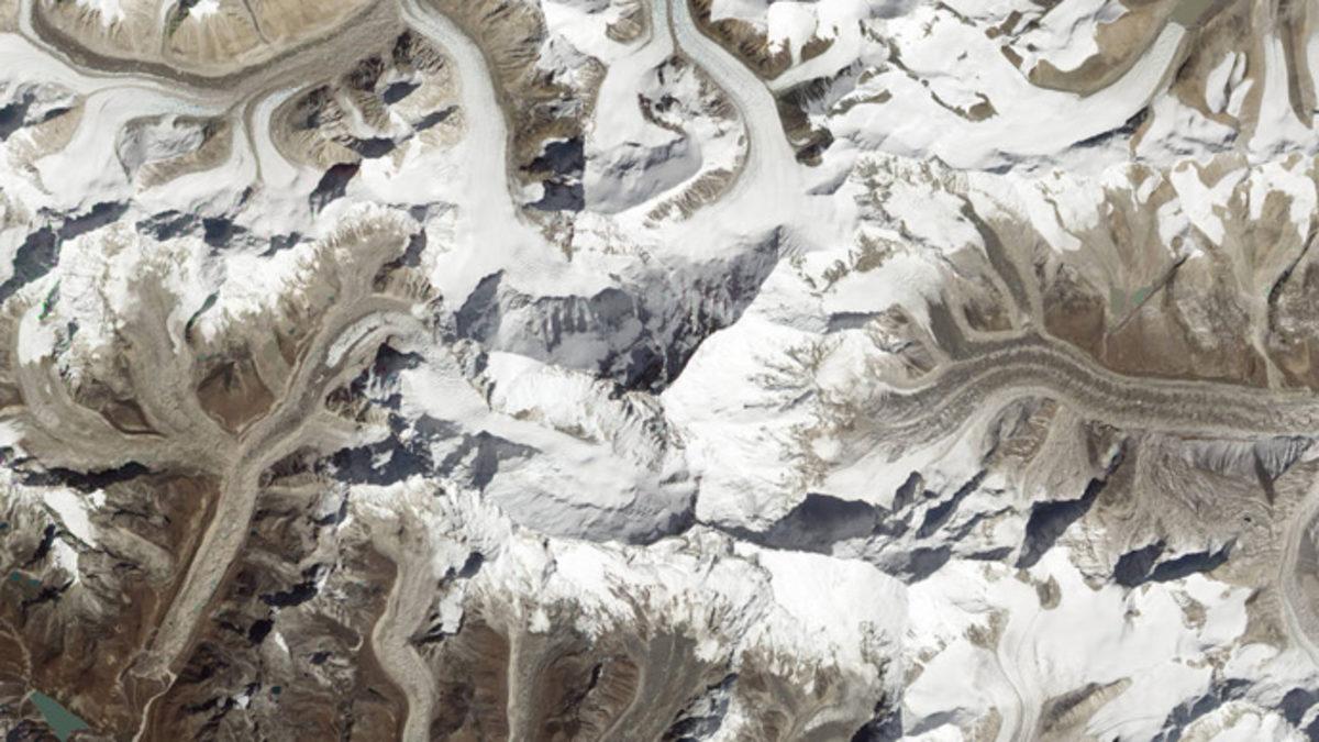 Dünyada Bulunan Dağların ve Volkanların Uzaydan Çekilmiş 35 Muhteşem Fotoğrafı