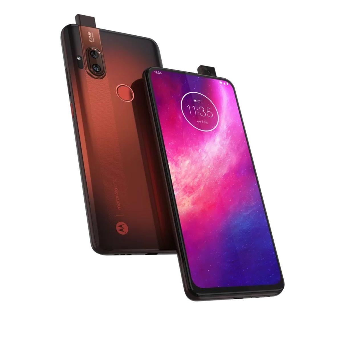 Motorola, 45 Watt Hızlı Şarj Destekli Yeni Telefonu One Hyper’ı Duyurdu