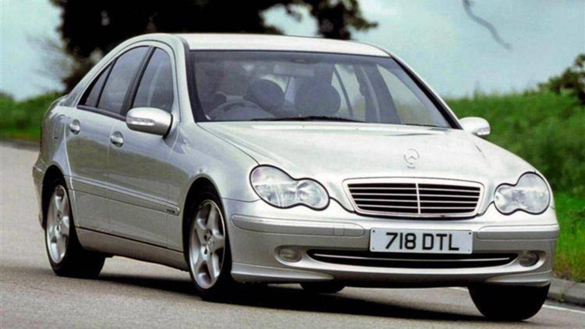 Gözünüze Bir Yerlerden Tanıdık Gelecek 10 Çakma Otomobil (Çin Bunu Beğendi)