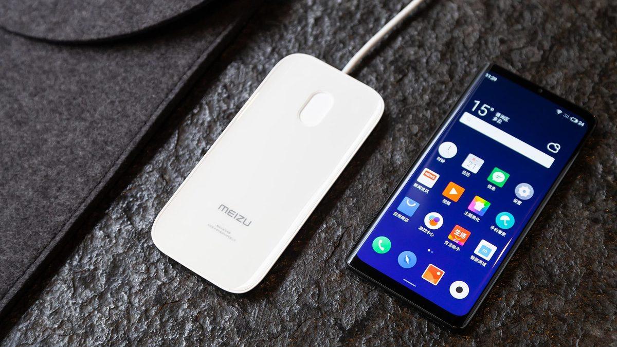 Dünyanın, Üzerinde Hiçbir Deliğin Olmadığı İlk Akıllı Telefonu Meizu Zero Tanıtıldı
