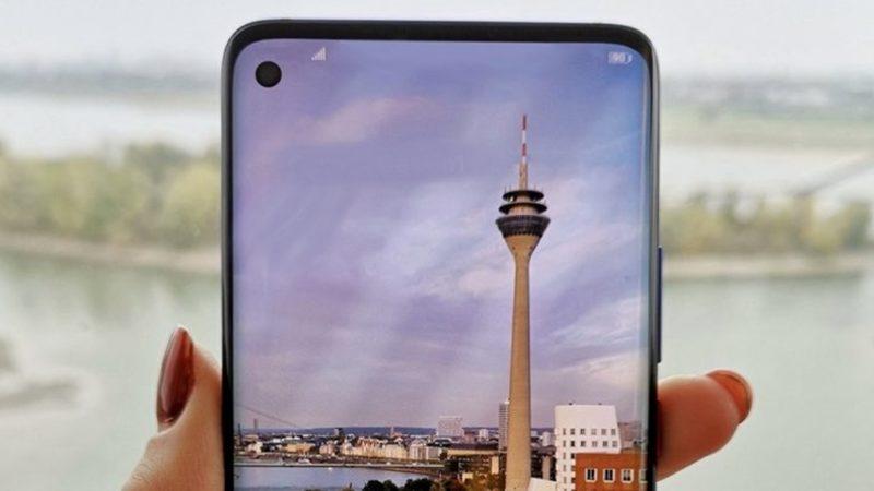 Samsung Galaxy S10, Başka Cihazları Kablosuz Olarak Şarj Edebilecek
