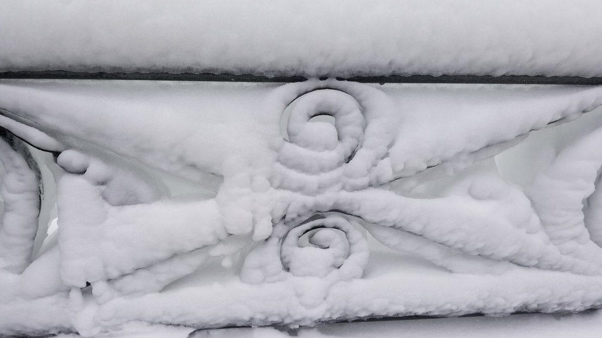 Buz Tutan Niagara Şelalesi’nden Disney Filmlerini Andıran Görüntüler