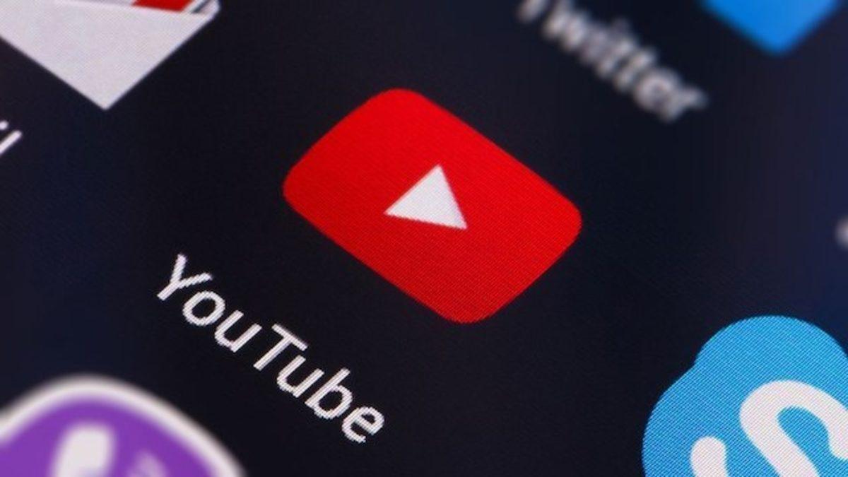 YouTube, Komplo Teorisi Videolarını Önermeyi Durduracağını Açıkladı