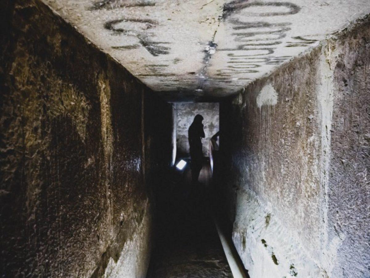 Dünya’nın 7 Harikasının Ayakta Kalan Tek Üyesi Giza Piramidi’nde Gizemli Bir Yolculuk