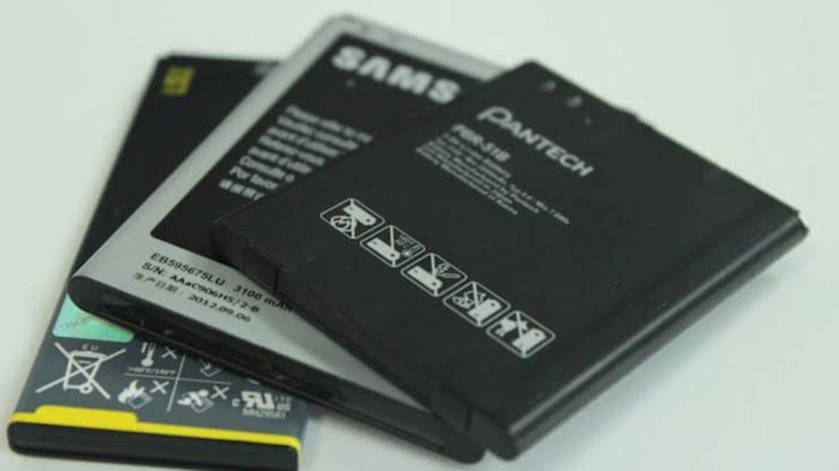 ’Telefon Kendi Kendine Kapanıp Açılıyor’ Sorunu Nasıl Çözülür? Farklı Yöntemleri Deneyebilirsiniz!