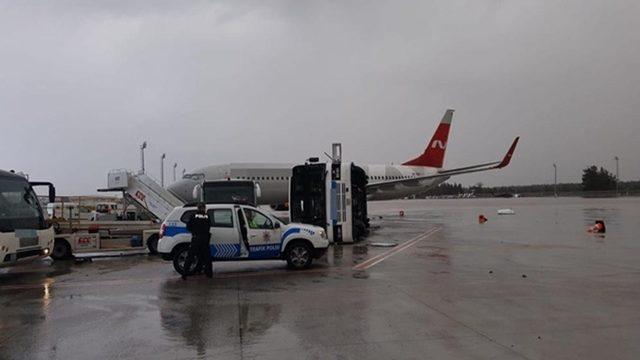 İklimler Değişiyor: Antalya’da Hortum Meydana Geldi