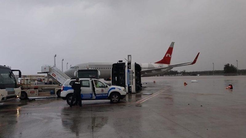 İklimler Değişiyor: Antalya’da Hortum Meydana Geldi