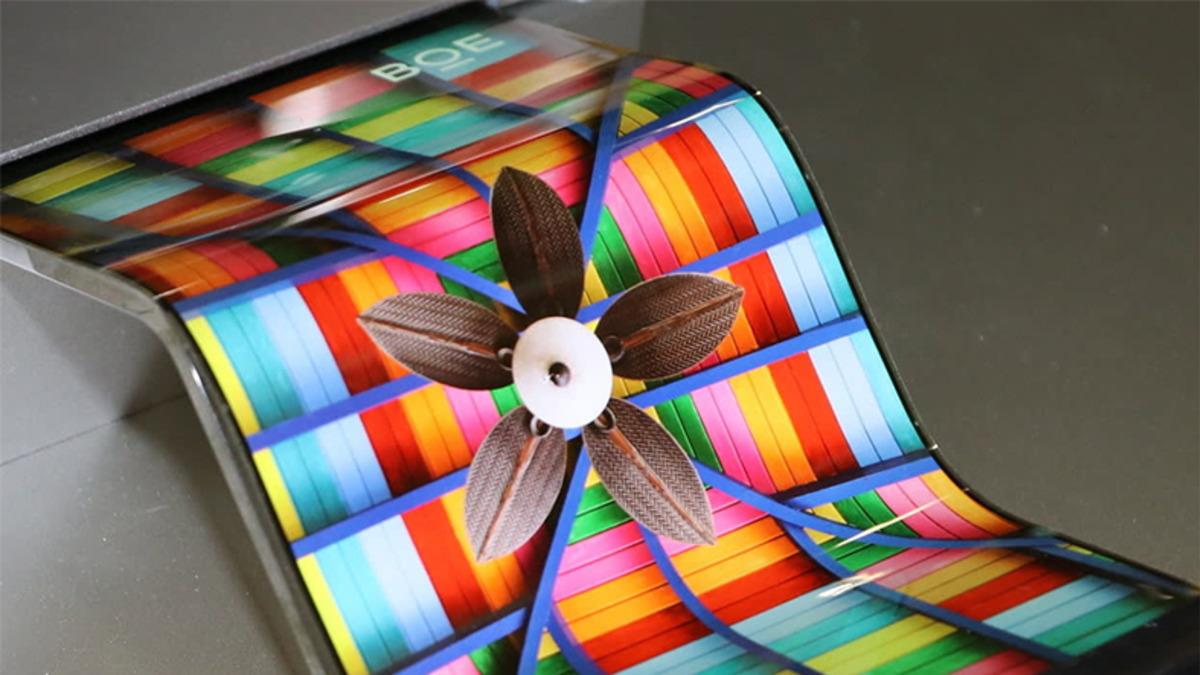 Çinli Üretici BOE, OLED Ekran Üretiminde LG’yi Geçti (Sırada Samsung Var)