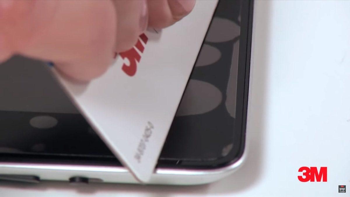 Ekran Koruyucusundaki Baloncuklar Nasıl Temizlenir? (Video)