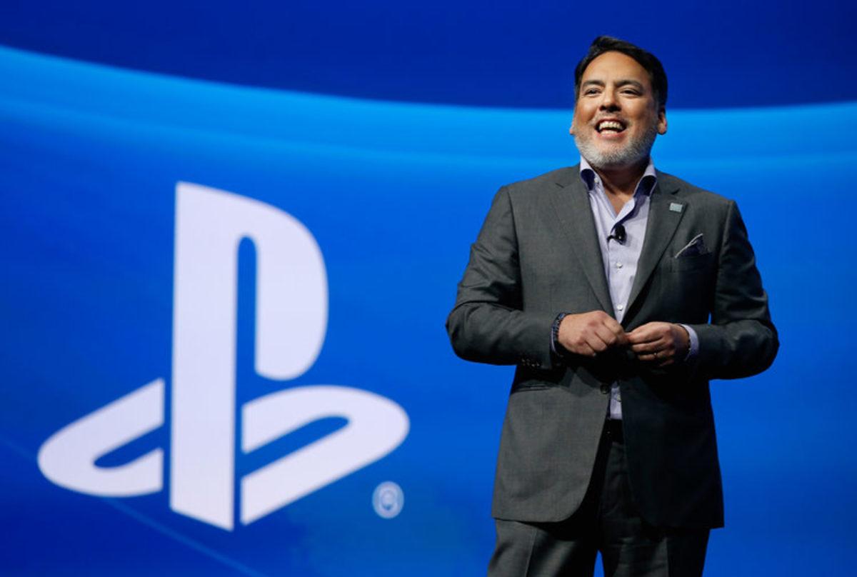 Sony, Microsoft’un Başını Yakan Hatalara PlayStation 5 ile Düşmek Üzere