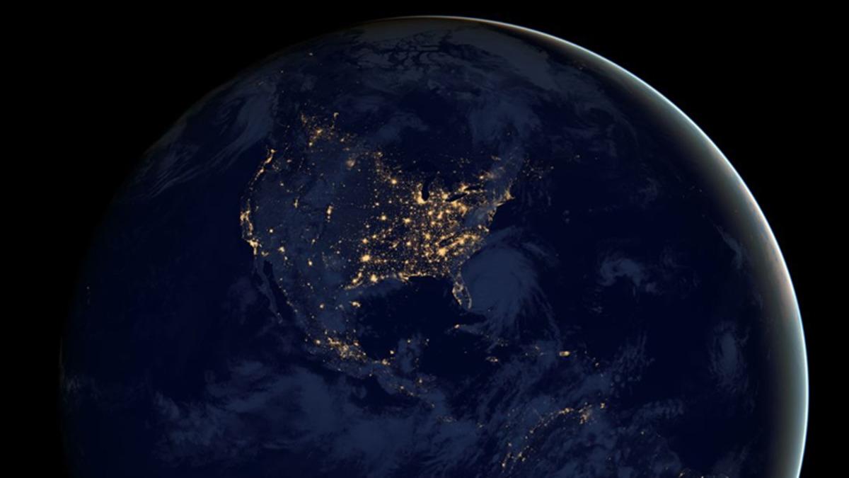 NASA, Dünya’nın Hayranlık Uyandıran Yeni Bir Fotoğrafını Yayınladı