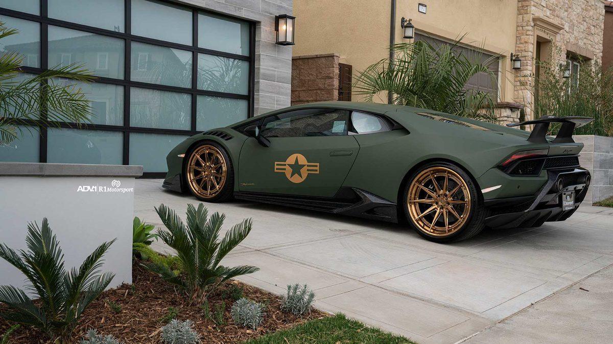 Lamborghini Huracan Performante İçin Yapılan Askeri Tasarım