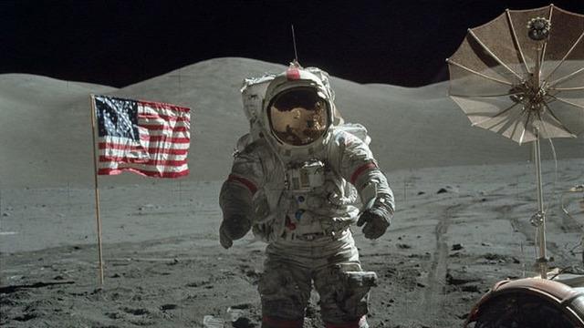 NASA Astronotlarının Ay’a Ayak Bastığının 7 Kanıtı