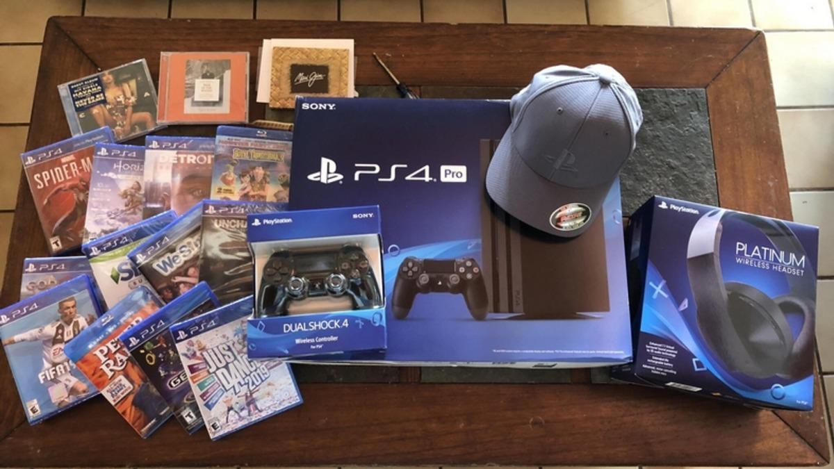 Bir Kadını Golf Topuyla Yaralayan Sony Çalışanı, Kadını Hediyelere Boğdu