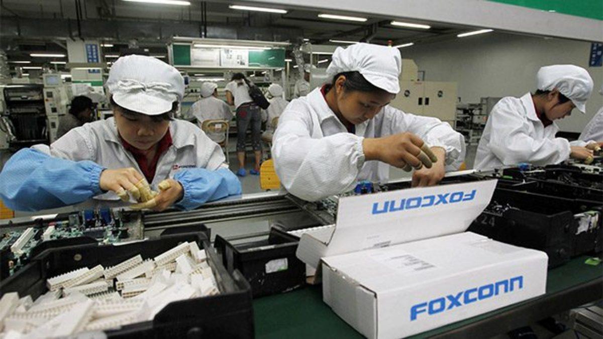 Apple’ın ABD’de iPhone Üretme Planları Suya Düştü: Foxconn’un Açtığı Tesis Üretim Yapmayacak