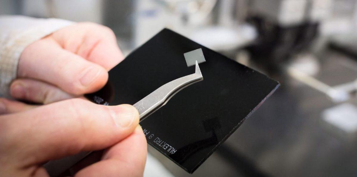 Bilim İnsanları Grafeni Su Geçirmez Hale Getirmeyi Başardılar