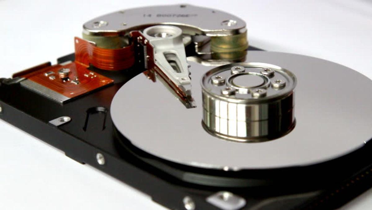 Hard Disk’i Suya Düşürürseniz, İçerisindeki Veriler Nasıl Kurtarılır?