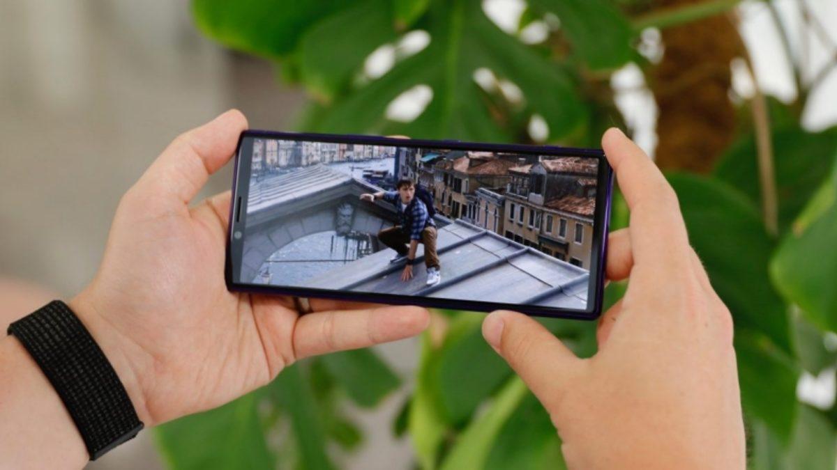 Netflix’in Sinema Sektöründe Yaptığı Akıllı Telefon Devrimi