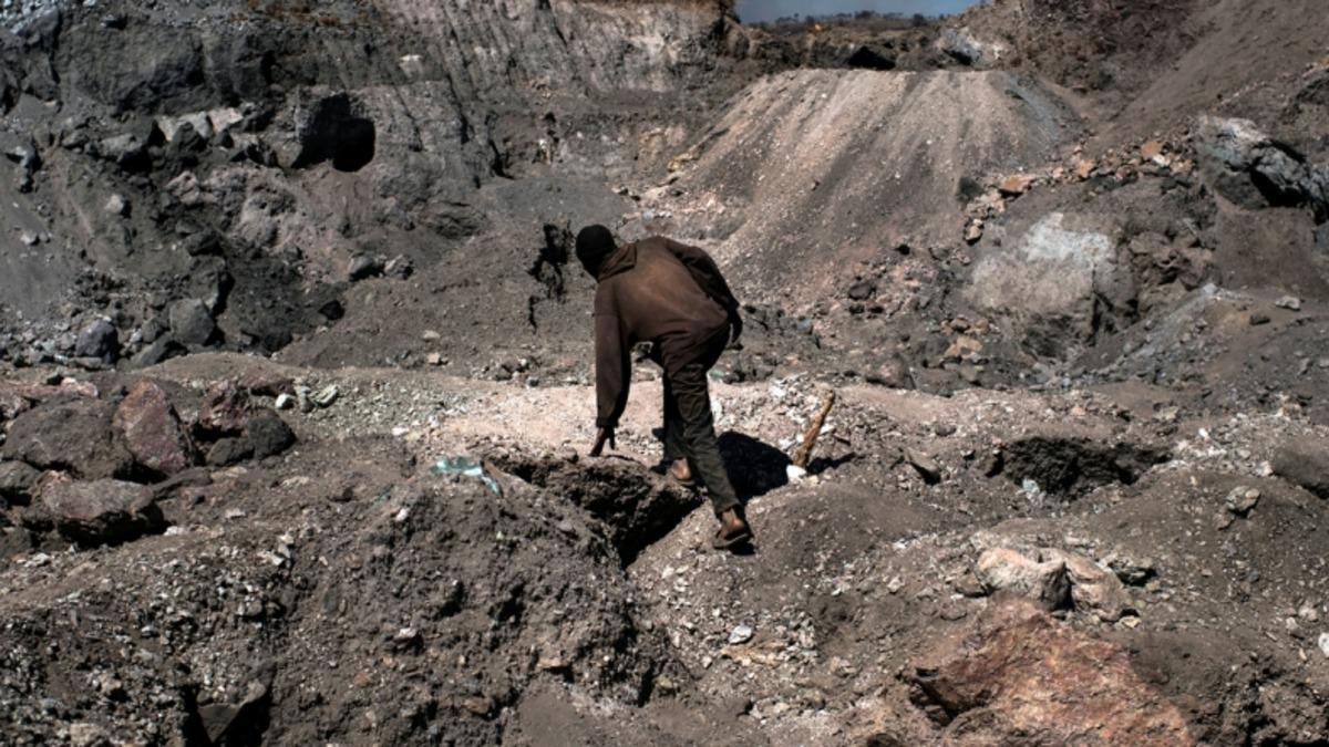 Apple, Google Gibi Teknoloji Devlerine Çocuk Madencilerin Ölümü Sebebiyle Dava Açıldı