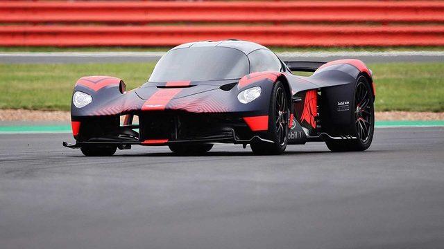 1160 Beygirlik Aston Martin Valkyrie, İlk Kez Yakından Görüntülendi (Video)