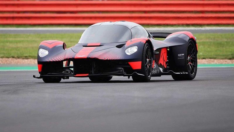 1160 Beygirlik Aston Martin Valkyrie, İlk Kez Yakından Görüntülendi (Video)
