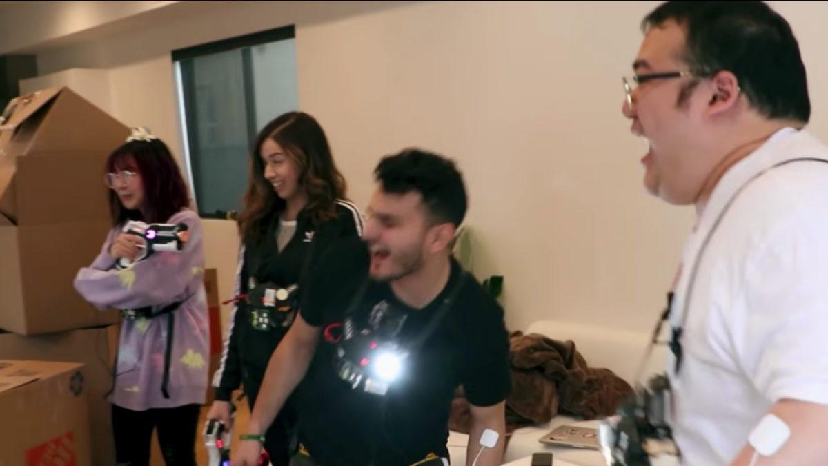 Bir YouTuber, Lazer Silahını Elektrik Silahına Dönüştürdü (Video)