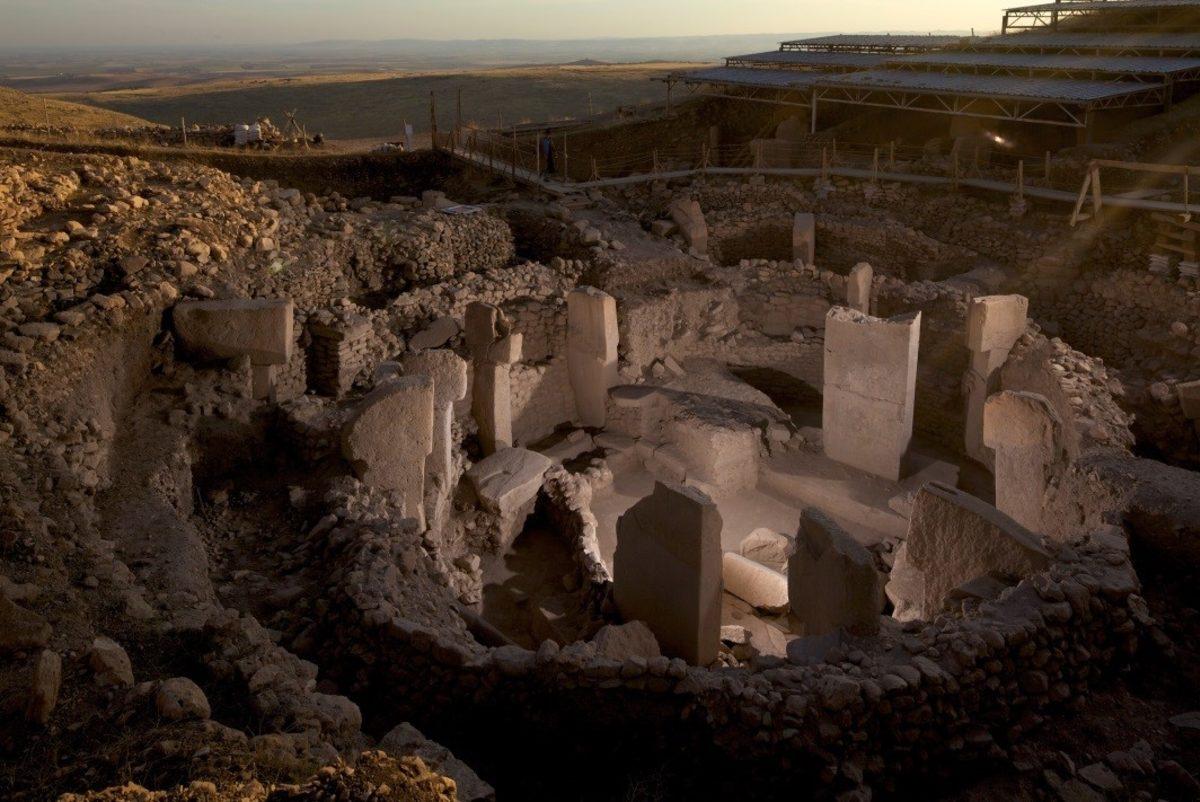 Çayınızı Kahvenizi Koyun Gelin: 38 Yıl Önce, Urfalı Bir Çiftçi Sayesinde Keşfedilen Göbeklitepe Neden Bu Kadar Önemli?