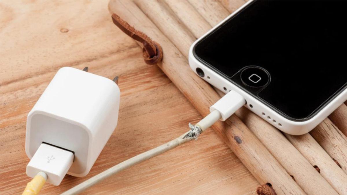 Farklı Şarj Kablosu Kullanmak Telefona Neden Zarar Verir?